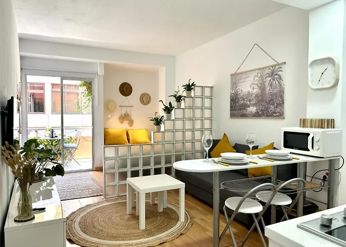 2 Min Dalla Loft Terrazza Casa Gialla Apartment