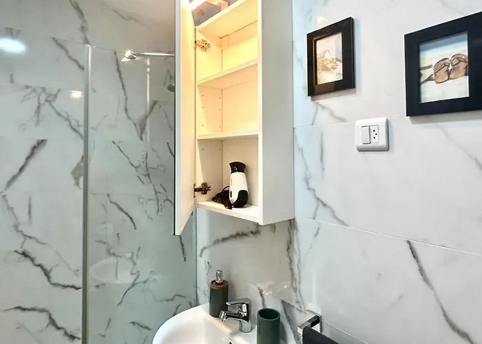 2 Min Dalla Loft Terrazza Casa Gialla Apartment