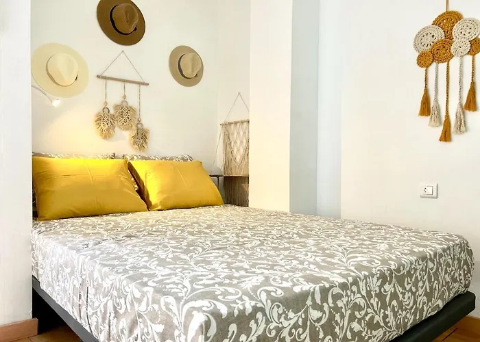 2 Min Dalla Loft Terrazza Casa Gialla Apartment *
